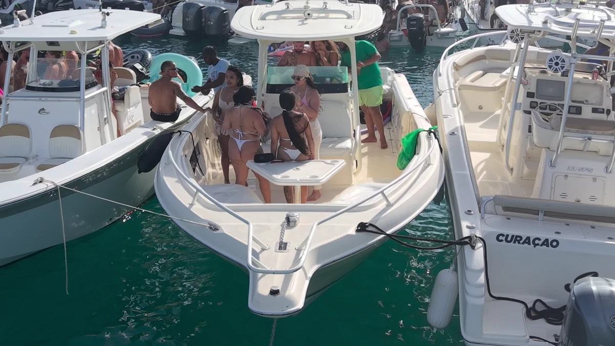 Our white boat in the centre of the Fuik gathering